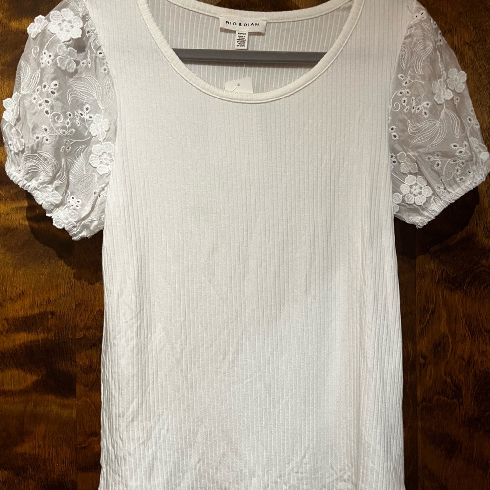 Elegant White Lace Sleeve Top